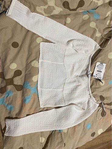 Bershka etiketli bluz