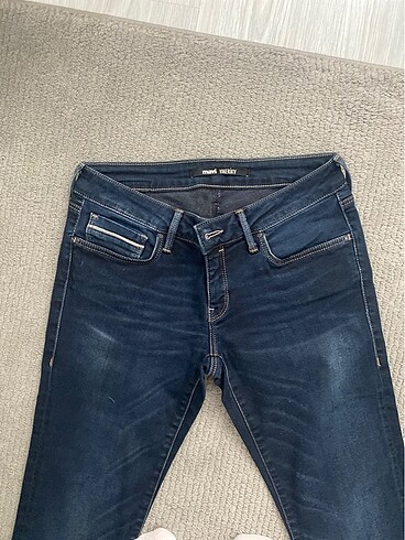 38 Beden mavi jean