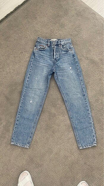 stradivarius mom slim jean