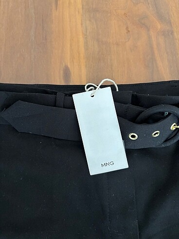 38 Beden siyah Renk Mango kumaş pantolon