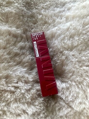 Maybelline Vinyl ink ruj