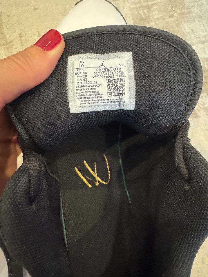 Beyaz Siyah Jordan Basketbol Ayakkabısı - Görsel 2