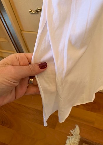 Beyaz V Yaka tişört - Görsel 4