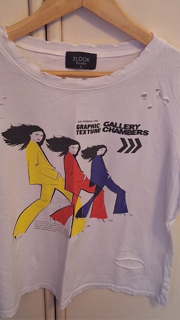 Beyaz Baskılı Kadın Tişört - Görsel 3