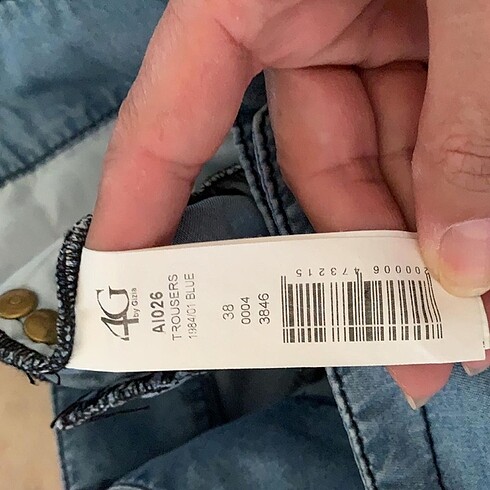 36 Beden lacivert Renk Gizia şort