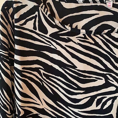 38 Beden Zebra desen Zara bluz