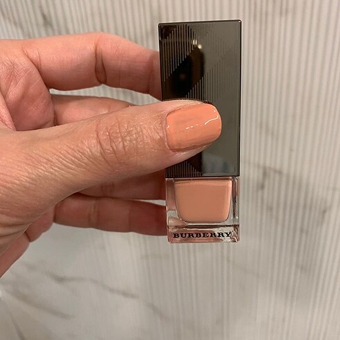 Burberry oje