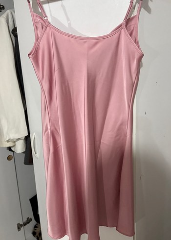 xs Beden Stradivarius Pembe Saten Elbise