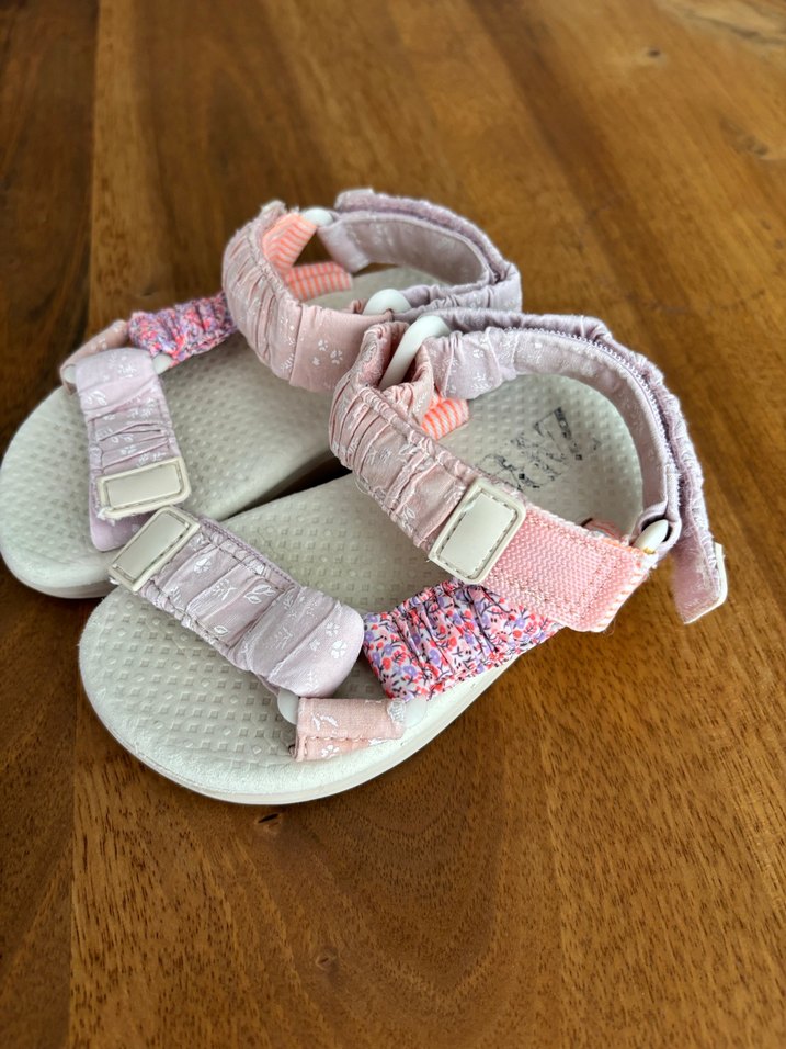 Kız Çocuk Pembe Bağlama Desenli Cırt Cırtlı Sandalet - Görsel 3