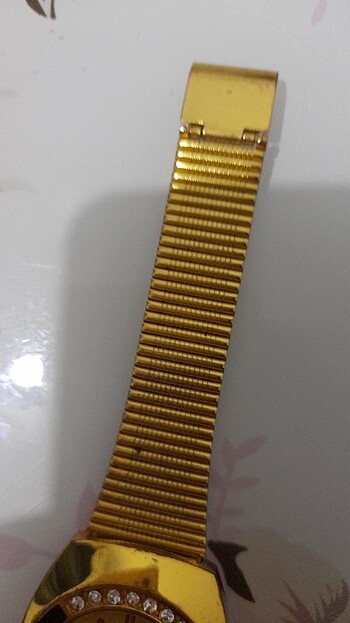  Beden Gold taşlı kol saati