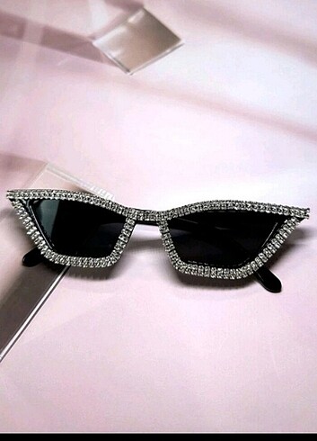Diğer Cat eye taşlı gözlük