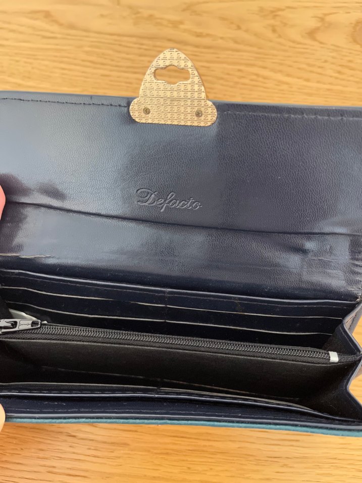 Kadın Mavi Cüzdan - Görsel 3