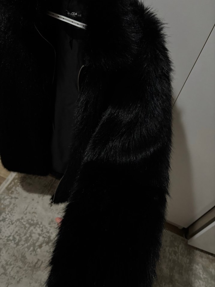 Kadın Siyah Kürk Detaylı Fermuarlı Ceket - Görsel 4