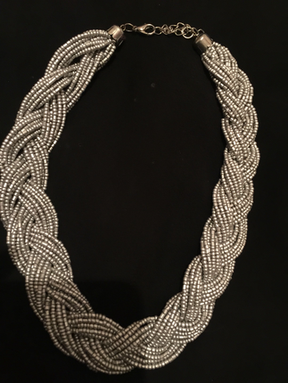 Gri takı