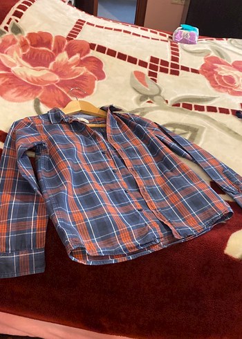 Koton. Marka Erkek Çocuk Düğmeli Uzun Kollu Kareli Gömlek - Görsel 3