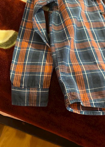 Koton. Marka Erkek Çocuk Düğmeli Uzun Kollu Kareli Gömlek - Görsel 5