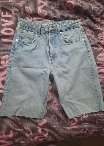 Gri Mavi Bağlama Desenli Kot Şort - Görsel 3