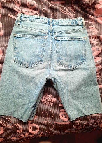 Gri Mavi Bağlama Desenli Kot Şort - Görsel 2