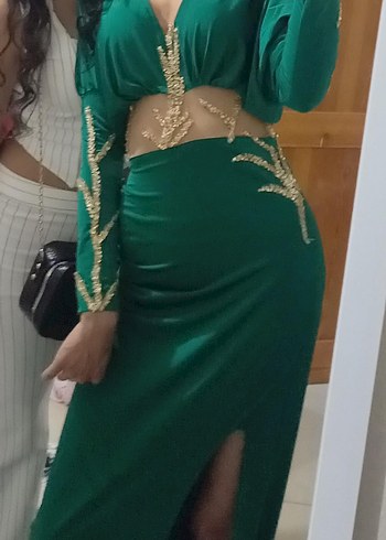 Yeşil Uzun V Yaka Nakışlı Abiye Elbise - Görsel 3