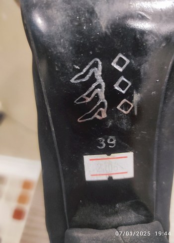 39 Beden Diger Siyah Rugan Stiletto Kadın Ayakkabı