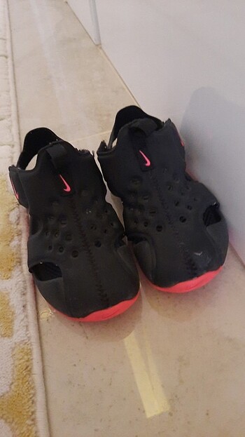 27 Beden pembe Renk Nike sandalet