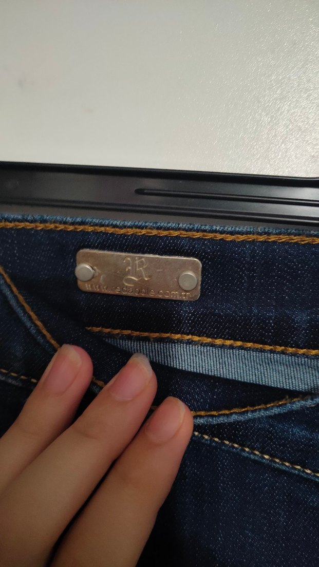 Kadın Lacivert Yırtık Denim Pantolon - Görsel 4