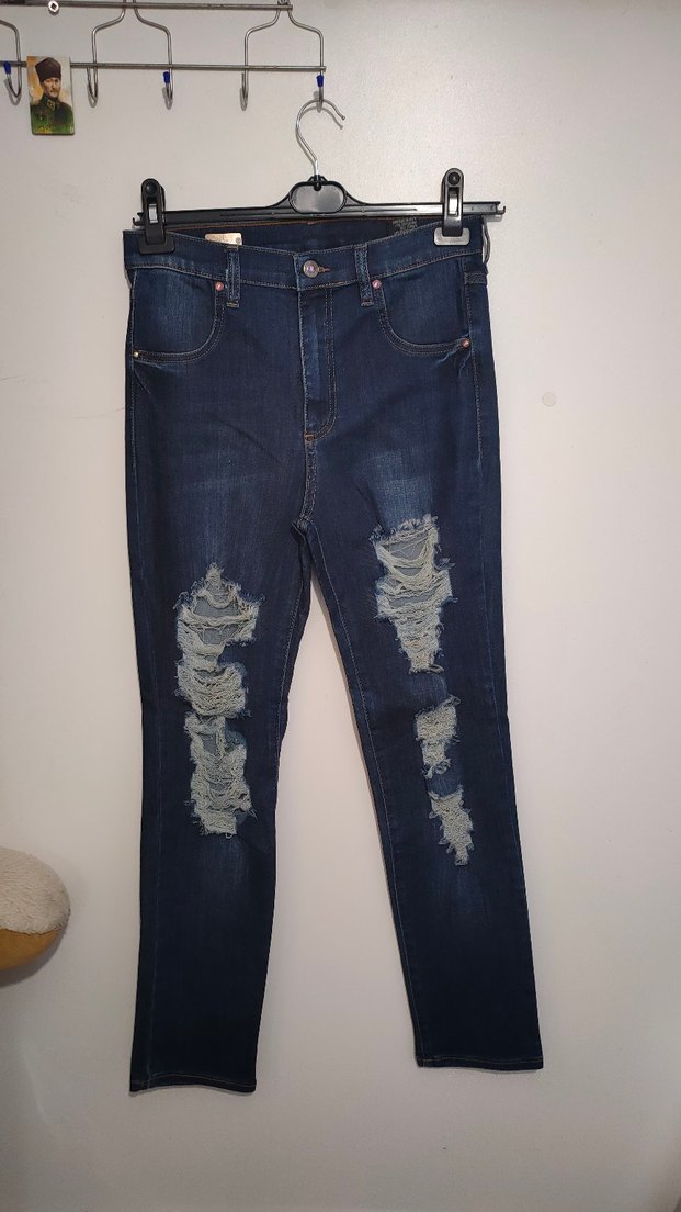 Kadın Lacivert Yırtık Denim Pantolon - Görsel 2