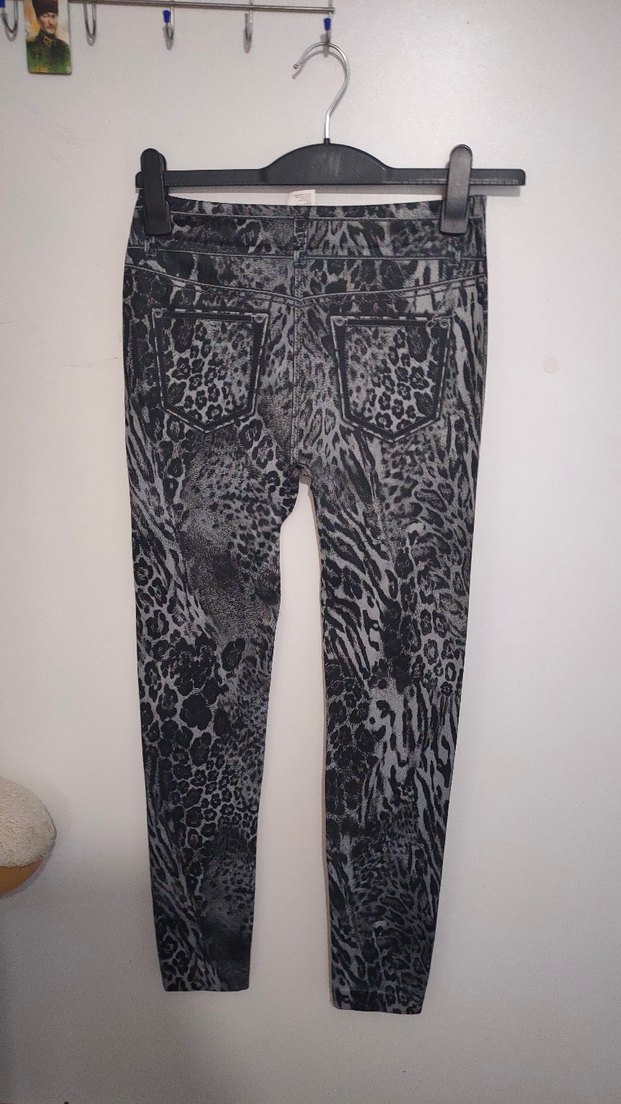 Gri Zebra Desenli Kadın Tayt - Görsel 5