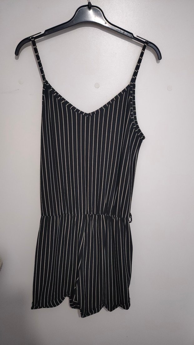 Çizgili Siyah Askılı Şortlu Kadın Tulum - Görsel 3