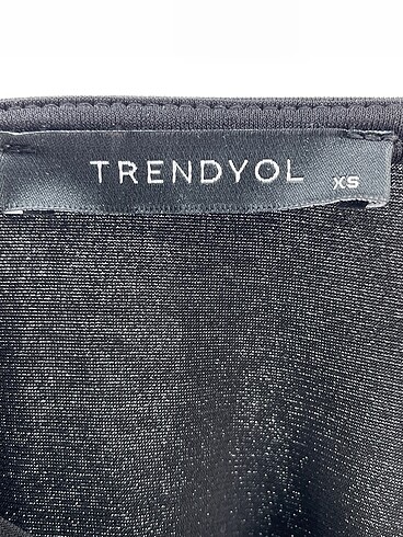 xs Beden siyah Renk Trendyol & Milla Bluz %70 İndirimli.