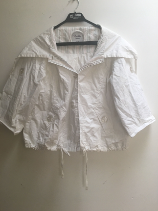 Bershka Kısa Trençkot Large