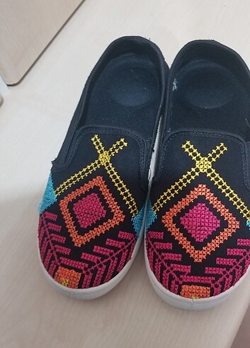 İşlemeli ayakkabı  - Görsel 2