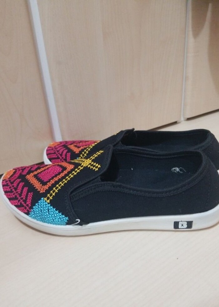 İşlemeli ayakkabı  - Görsel 3