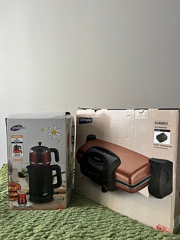 Tost Makinası ve çaycı