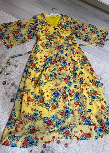Sarı Çiçek Desenli Uzun astarlı Elbise - Görsel 3