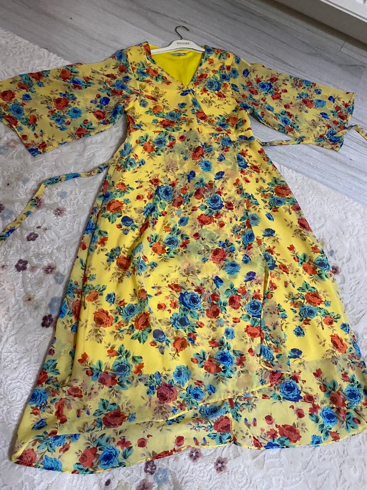 Sarı Çiçek Desenli Uzun astarlı Elbise - Görsel 3