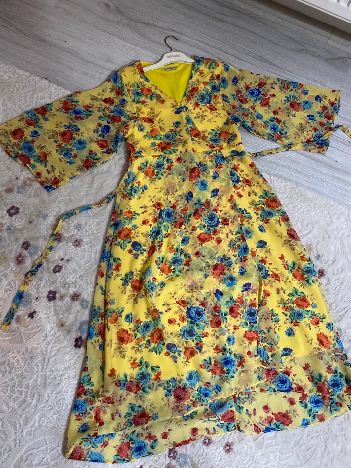 Sarı Çiçek Desenli Uzun astarlı Elbise - Görsel 5