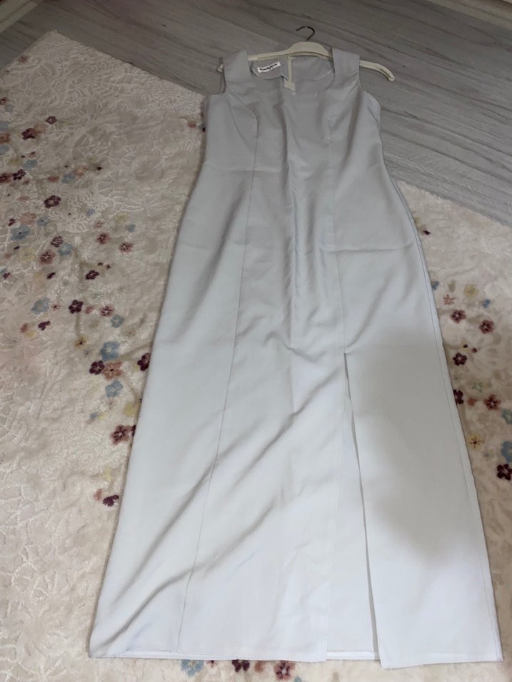 Önden yırtmaçlı uzun Elbise L,XL eden - Görsel 2