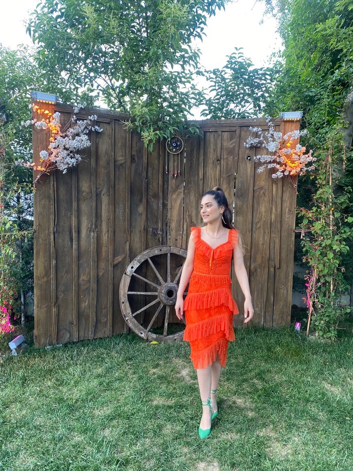 Dantel turuncu elbise - Görsel 3