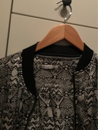 l Beden Bomber ceket stradivarius