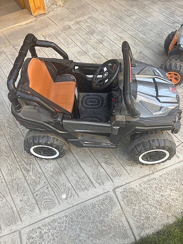  Beden Akülü araba 12v