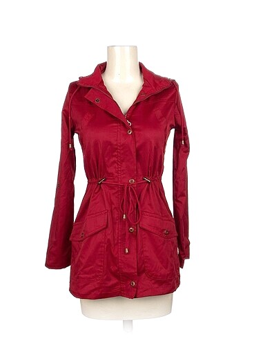 PreLoved Yağmurluk %70 İndirimli.
