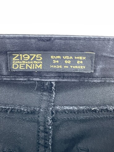 34 Beden siyah Renk Diğer Jean / Kot %70 İndirimli.