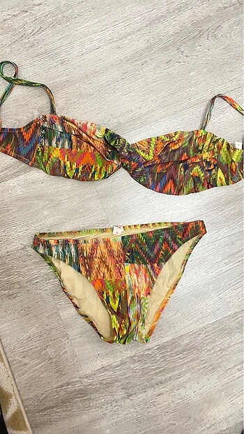 Dagi bikini