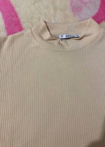 Bej Kısa Kollu Balıkçı Yaka Tişört - Görsel 3