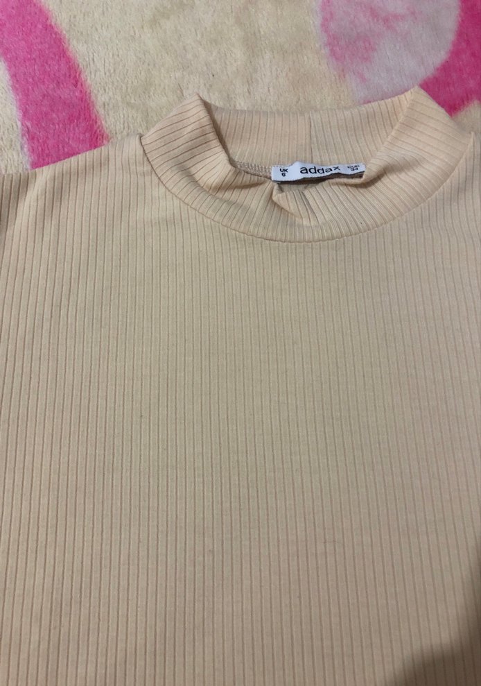 Bej Kısa Kollu Balıkçı Yaka Tişört - Görsel 3