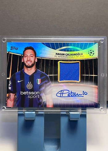 Hakan Calhanoglu İslak İmzali Topps