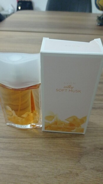 Avon Silky soft musk bayan parfümü