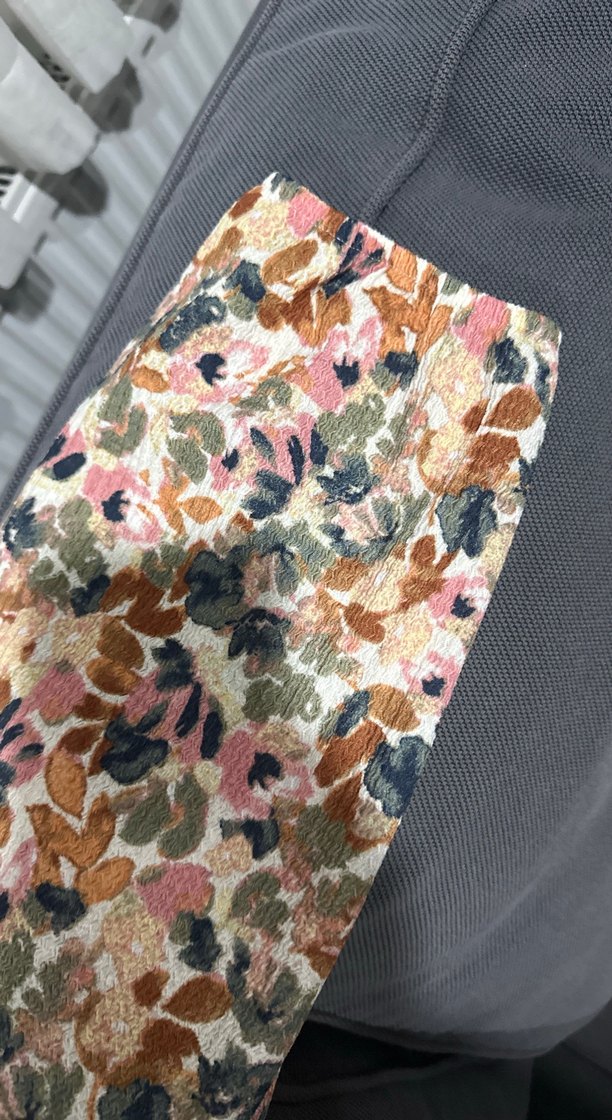 Çiçek Desenli Kadın Bluz - Görsel 3