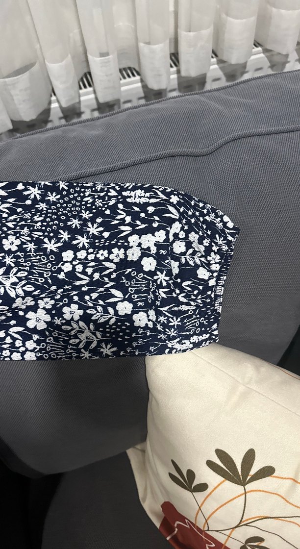 Çiçek Desenli lacivert beyaz Bluz - Görsel 2